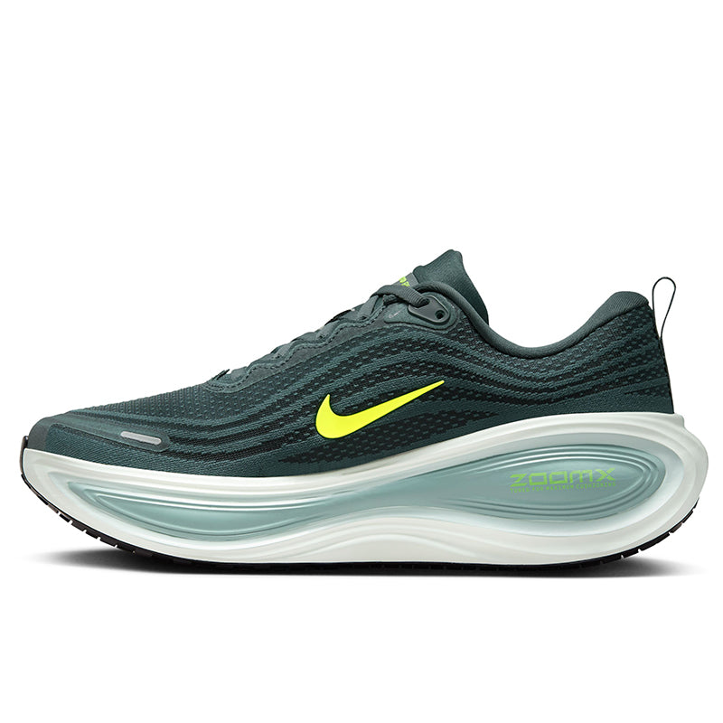 Scarpe uomo Vomero Plus