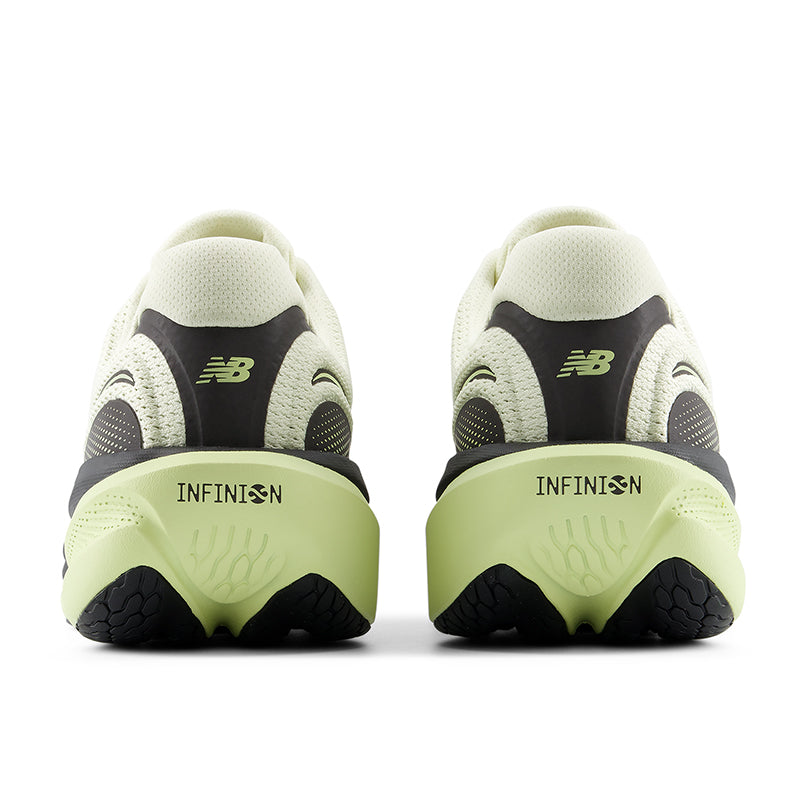 Scarpe uomo 1080 v15